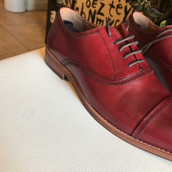 Steve Madden P- nellow burgundy Oxford 10.5 PRICE FIRM!!! - Picture 3 of 13